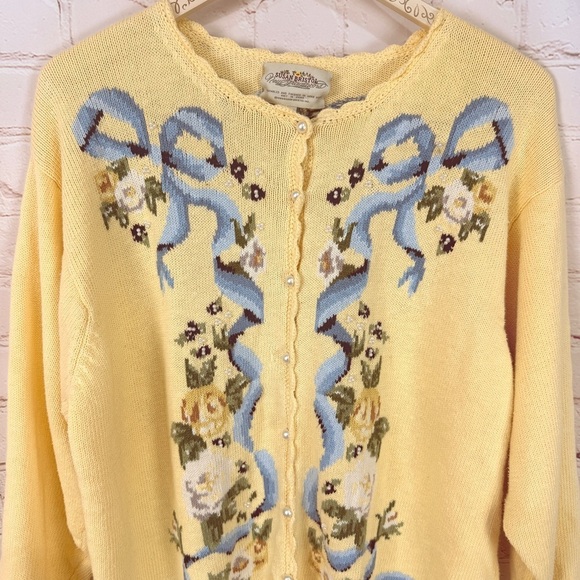 Vintage Susan Bristol Yellow Floral Knit Cardigan Sweater Cottagecore girlie - Picture 2 of 10